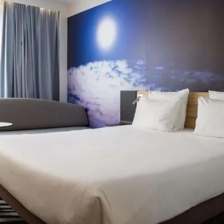 Hotel Novotel Sud 4*