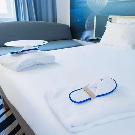 Hotel Novotel Sud 4*