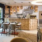 Hotel Novotel Sud 4*