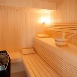 Novotel Sud Hotel 4*